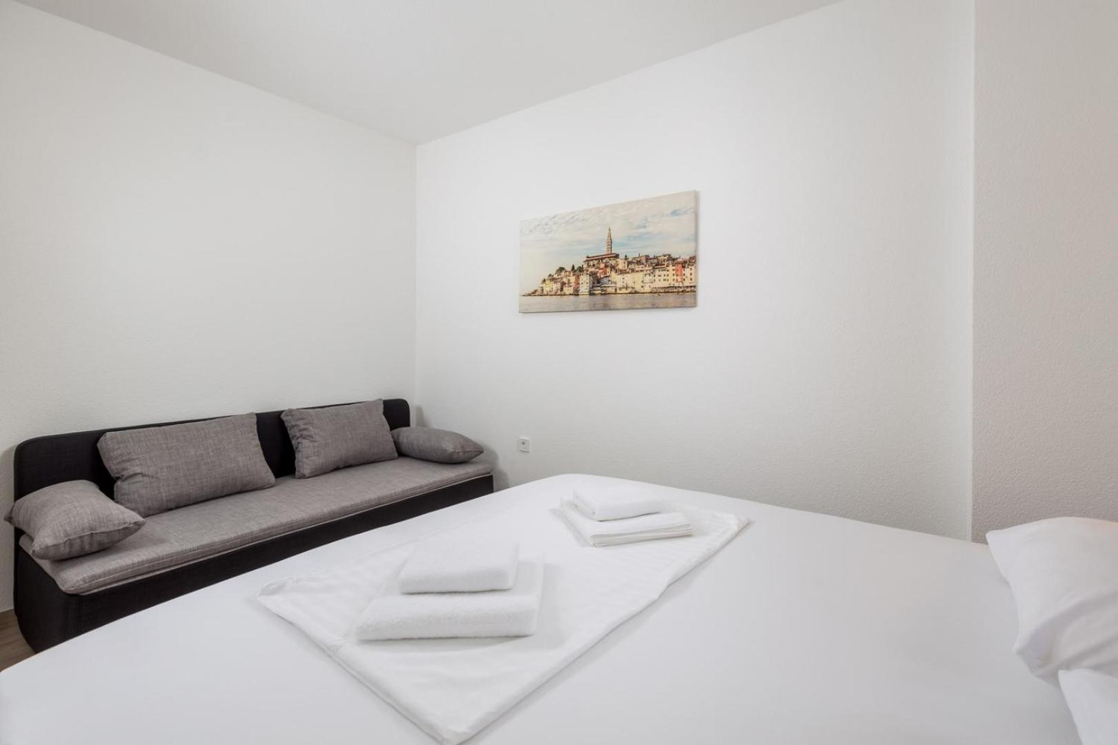 Apartments Jadranka Omisalj Luaran gambar