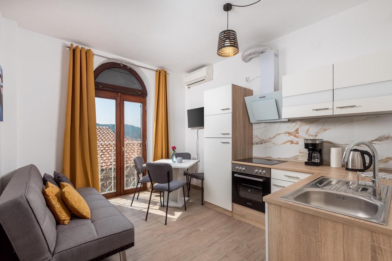 Apartments Jadranka Omisalj Luaran gambar
