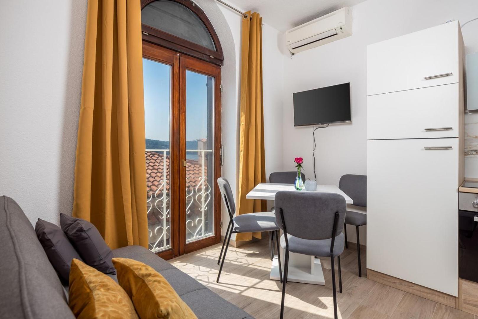 Apartments Jadranka Omisalj Luaran gambar
