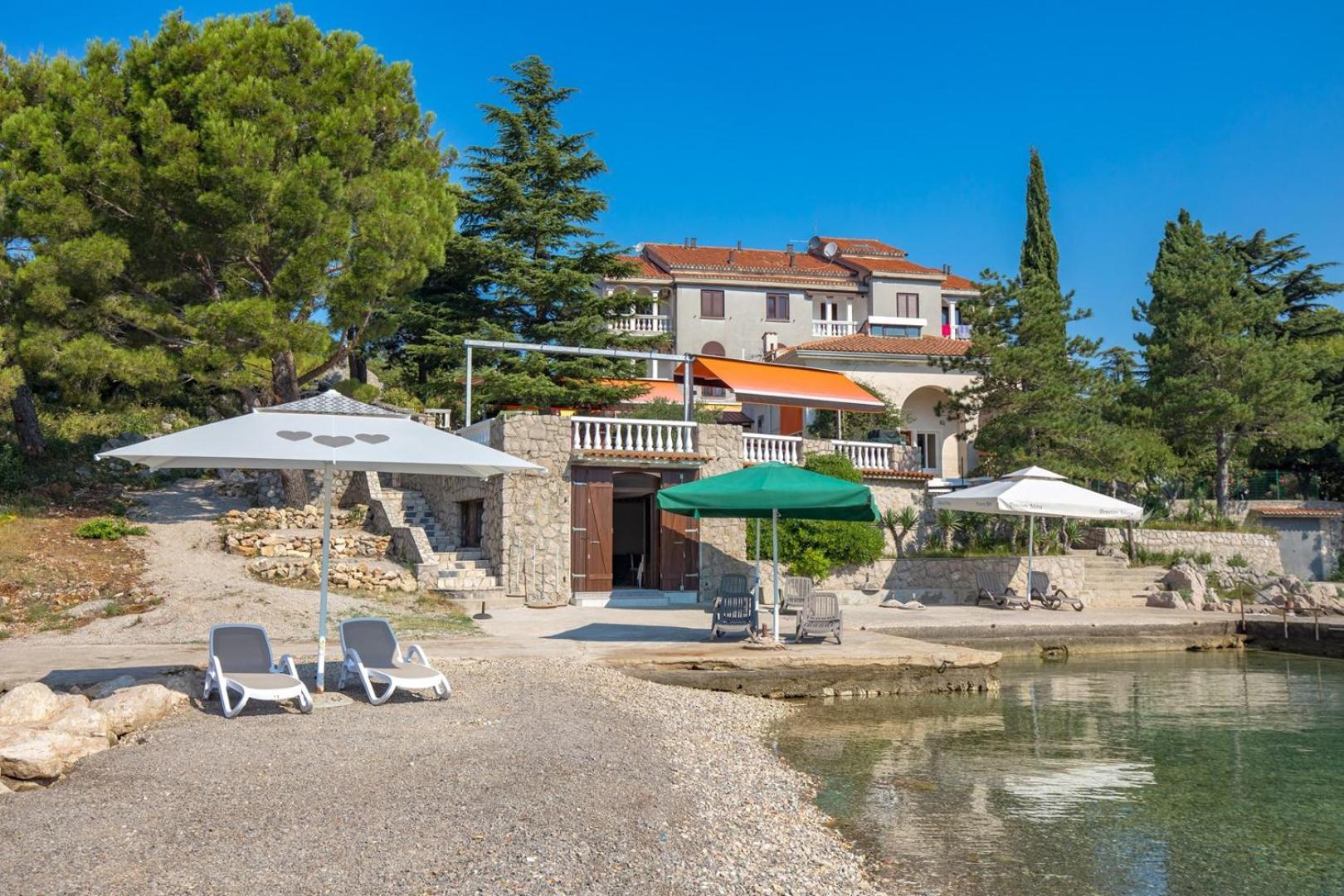 Apartments Jadranka Omisalj Luaran gambar