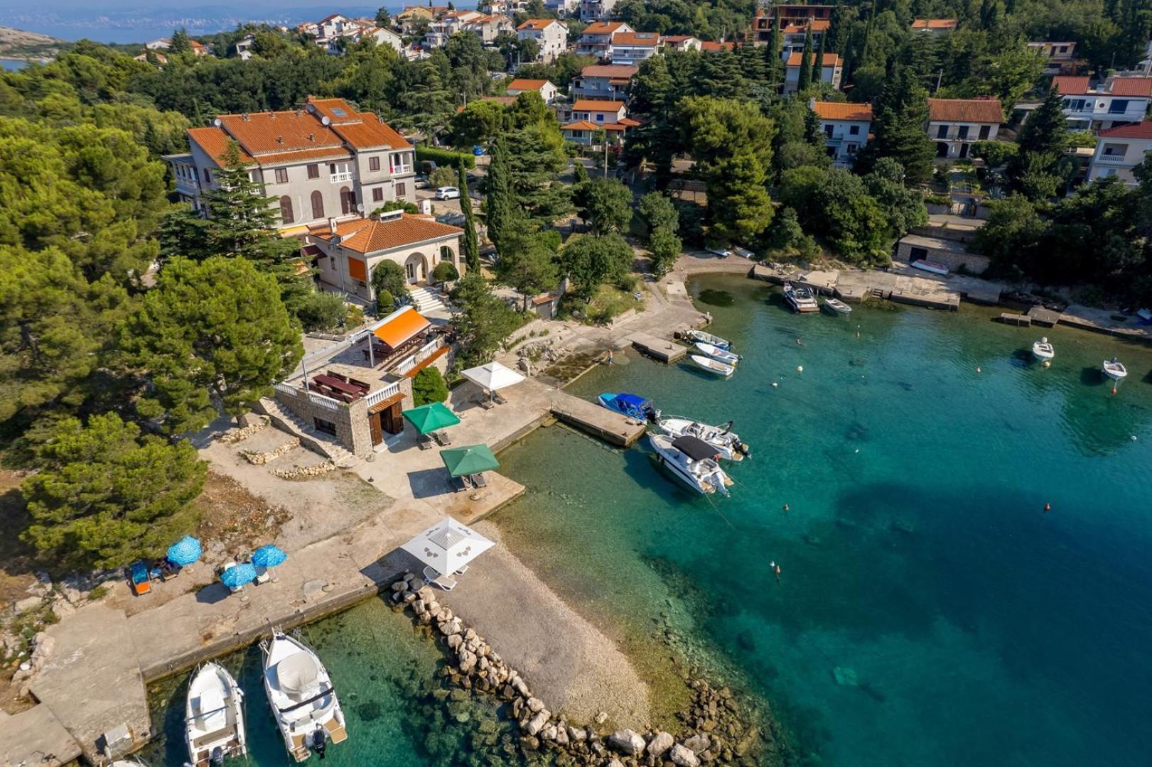 Apartments Jadranka Omisalj Luaran gambar